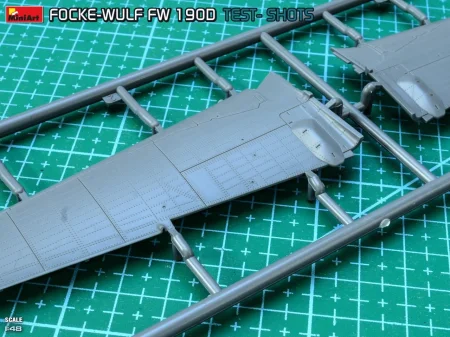 Miniart-48040-Focke-Wulf-Fw-190D-9 (23).jpg