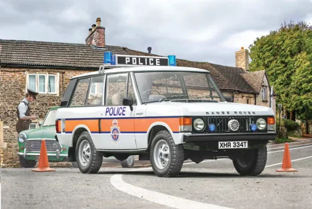 Italeri-93661-Range-Rover-Police (5).jpg