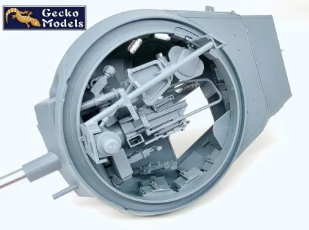 Gecko-16GM0038-US-M24-Chaffee (27).jpg
