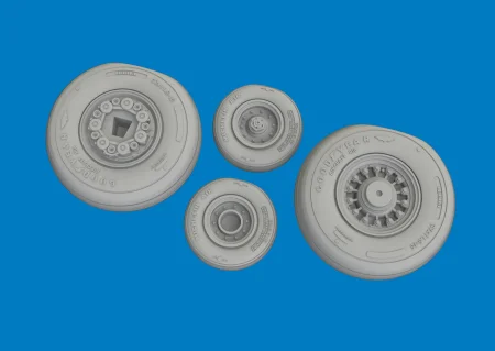 672449_F-14D wheels_2.jpg