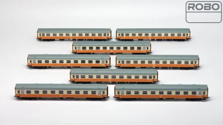 200110-staedteexpress-yb-70-bautzen-zestaw-8-wagonow-stacja-berlin-lichtenberg (10).jpg