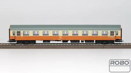 200110-staedteexpress-yb-70-bautzen-zestaw-8-wagonow-stacja-berlin-lichtenberg (22).jpg