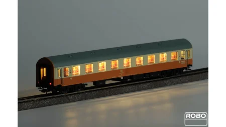 200111-staedteexpress-yb-70-bautzen-zestaw-8-wagonow-stacja-berlin-lichtenberg-nowa-plytka-oswietleniowa-robo-20 (2).jpg