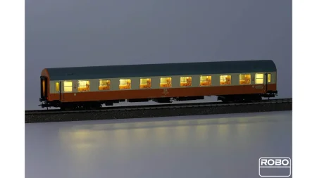 200111-staedteexpress-yb-70-bautzen-zestaw-8-wagonow-stacja-berlin-lichtenberg-nowa-plytka-oswietleniowa-robo-20 (3).jpg