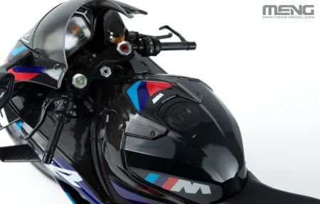 Meng-MT009S-BMW-M-1000-RR (4).jpg