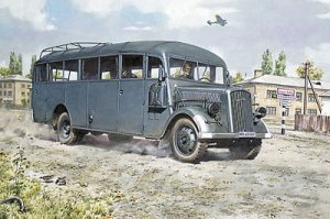 RODEN 720 - 1:72 Opel Blitz Omnibus model W39 Ludewig ( Essen)