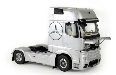 3905_01LR.jpg