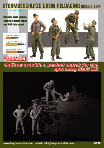 Przejdź do produktu DRAGON 6192 - 1:35 Sturmgeschutze Crew Reloading Russia 1941
