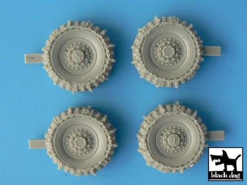 Przejdź do produktu BLACK DOG T35008 - 1:35 Staghound snowchained wheels set