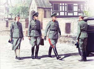 ICM 35611 - 1:35 WWII German Staff Personnel
