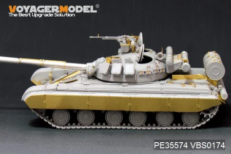 PE35574_06.jpg