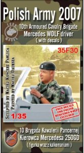 TORO MODEL 35F30 - 1:35 10 Brygada Kawalerii Pancernej - Kierowca Mercedesa 250GD