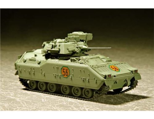 Przejdź do produktu TRUMPETER 07295 - 1:72 M2A0 Bradley Fighting Vehicle