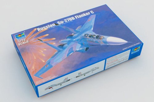 Przejdź do produktu TRUMPETER 01645 - 1:72 Russian Su-27UB Flanker C Fighter