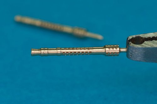 Przejdź do produktu RB MODEL 48AB08 - 1:48 Lufy 13mm niemieckiego lotniczego km-u MG 131 (2 szt.)