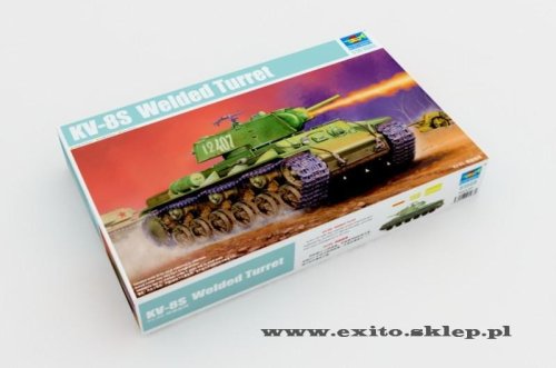 Przejdź do produktu TRUMPETER 01568 - 1:35 Soviet KV-8S Welded Turret