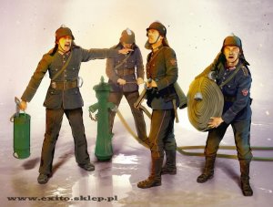 ICM 35632 - 1:35 WWII German Firemen