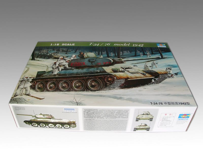 Przejdź do produktu TRUMPETER 00905 - 1:16 T-34/76 mod. 1942