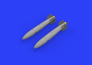EDUARD 648447 - 1:48 B43-0 Nuclear Weapon w/ SC43-4/-7 tail assembly