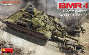 MINIART 37039 - 1:35 BMR-1 Late model with KMT-7