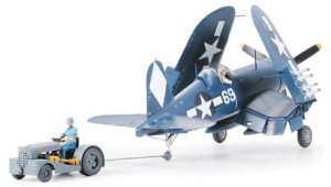 TAMIYA 61085 - 1:48 F4U-1D Corsair w/ Moto-Tug