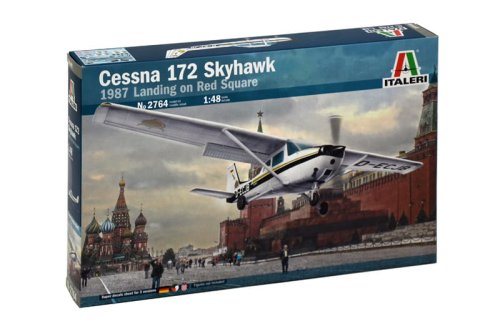 Przejdź do produktu ITALERI 2764 - 1:48 Cessna 172 Skyhawk - 1987 Landing on Red Square