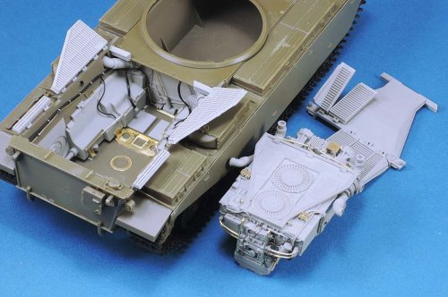 Przejdź do produktu LEGEND LF1347 - 1:35 AVDS-1790 Engine & Compartment set III (for AFV Club Shot-Kal Series)