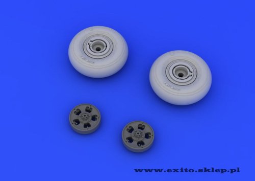 Przejdź do produktu EDUARD 648119 - 1:48 Spitfire wheels - 5 spoke, smooth tire