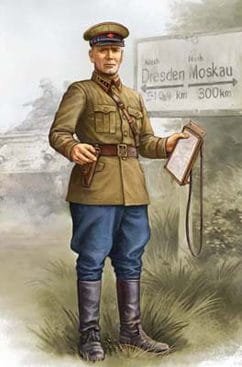 Przejdź do produktu TRUMPETER 00703 - 1:16 WW II Soviet Officer Vol.1
