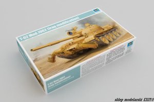 TRUMPETER 01547 - 1:35 T-62 Mod.1962 (Iraq modification)
