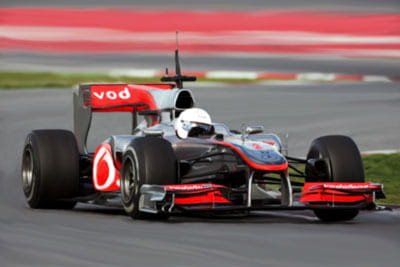 Przejdź do produktu REVELL 07096 - 1:24 Vodafone McLaren Mercedes MP4-25 L. Hamilton
