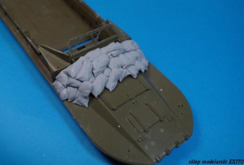 Przejdź do produktu PANZERART 35243 - 1:35 Sand armor for DUKW