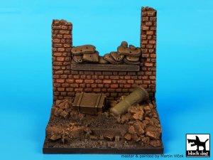 BLACK DOG D35014 - 1:35 Wall with sandbags - base