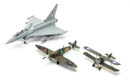 a50181-models1.jpg
