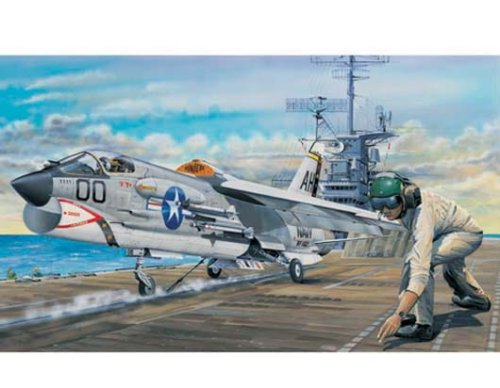 Przejdź do produktu TRUMPETER 02272 - 1:32 F-8E Crusader