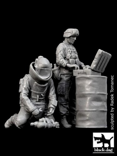 Przejdź do produktu BLACK DOG F35012 - 1:35 EOD Team in Iraq Nr.2