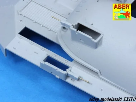 35 L-179 (8).JPG