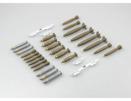 Przejdź do produktu TRUMPETER 03307 - 1:32 Bomb US Aircraft weapons