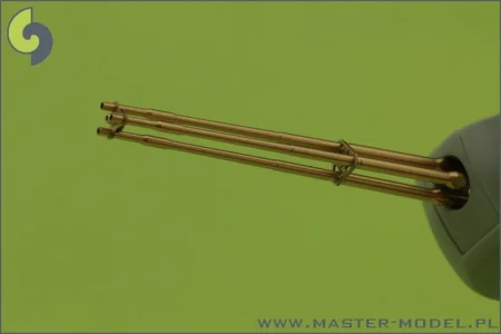 AM-35-001_4.jpg