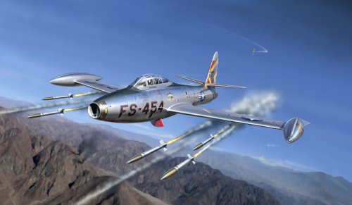 Przejdź do produktu ITALERI 1321 - 1:72 F-84 G Thunderjet
