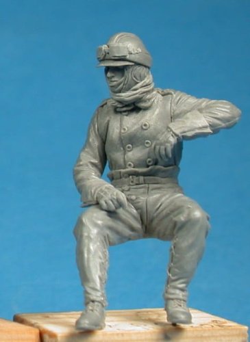 Przejdź do produktu COPPER STATE MODELS CSM F32009 - 1:32 Gotha Bomber German Crew Member N.1