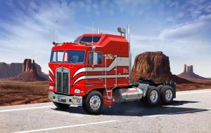 REVELL 07671 - 1:32 Kenworth Aerodyne