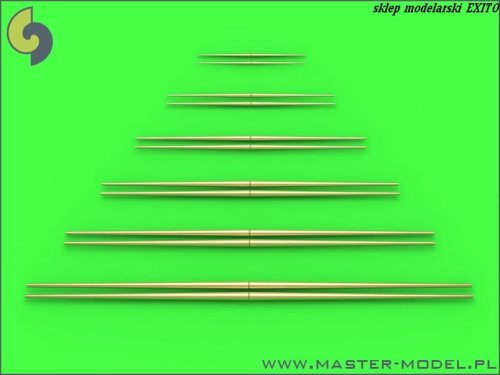 Przejdź do produktu MASTER SM-700-045 - 1:700 Zestaw uniwersalnych rei nr 1