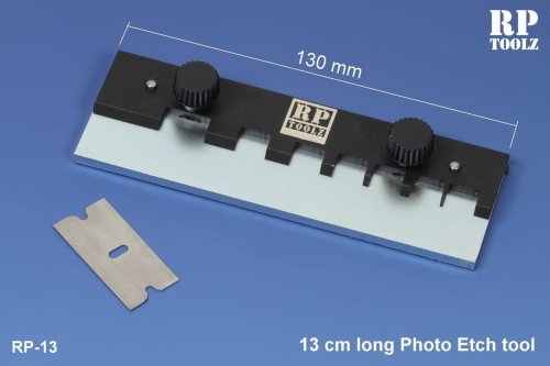 Przejdź do produktu RP TOOLZ RP13 - Giętarka do elementów fototrawionych 13 cm