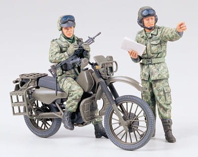 Przejdź do produktu TAMIYA 35245 - 1:35 JGSDF Motorcycle Recon. Set