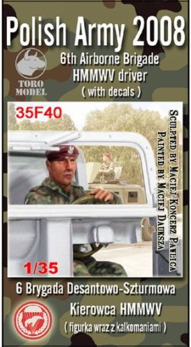 Przejdź do produktu TORO MODEL 35F40 - 1:35 6 Brygada Desantowo-Szturmowa - Kierowca Hummera