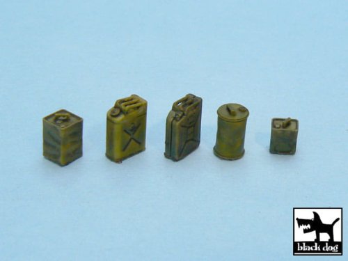 Przejdź do produktu BLACK DOG T48017 - 1:48 Fuel Cans accessories set