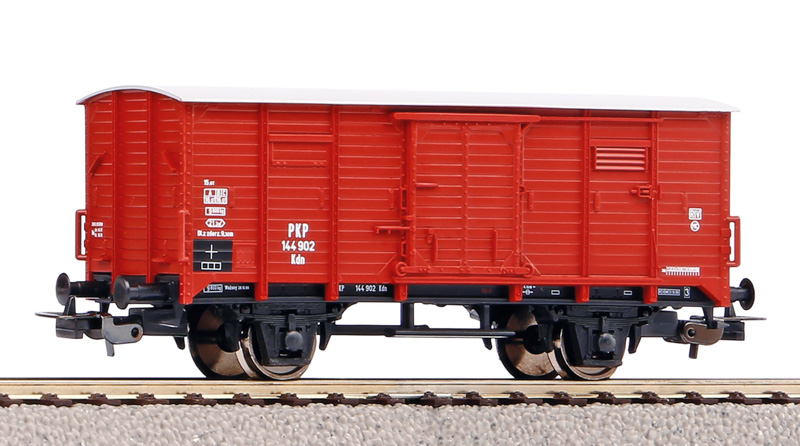 model wagonu krytego kdn pkp skala h0