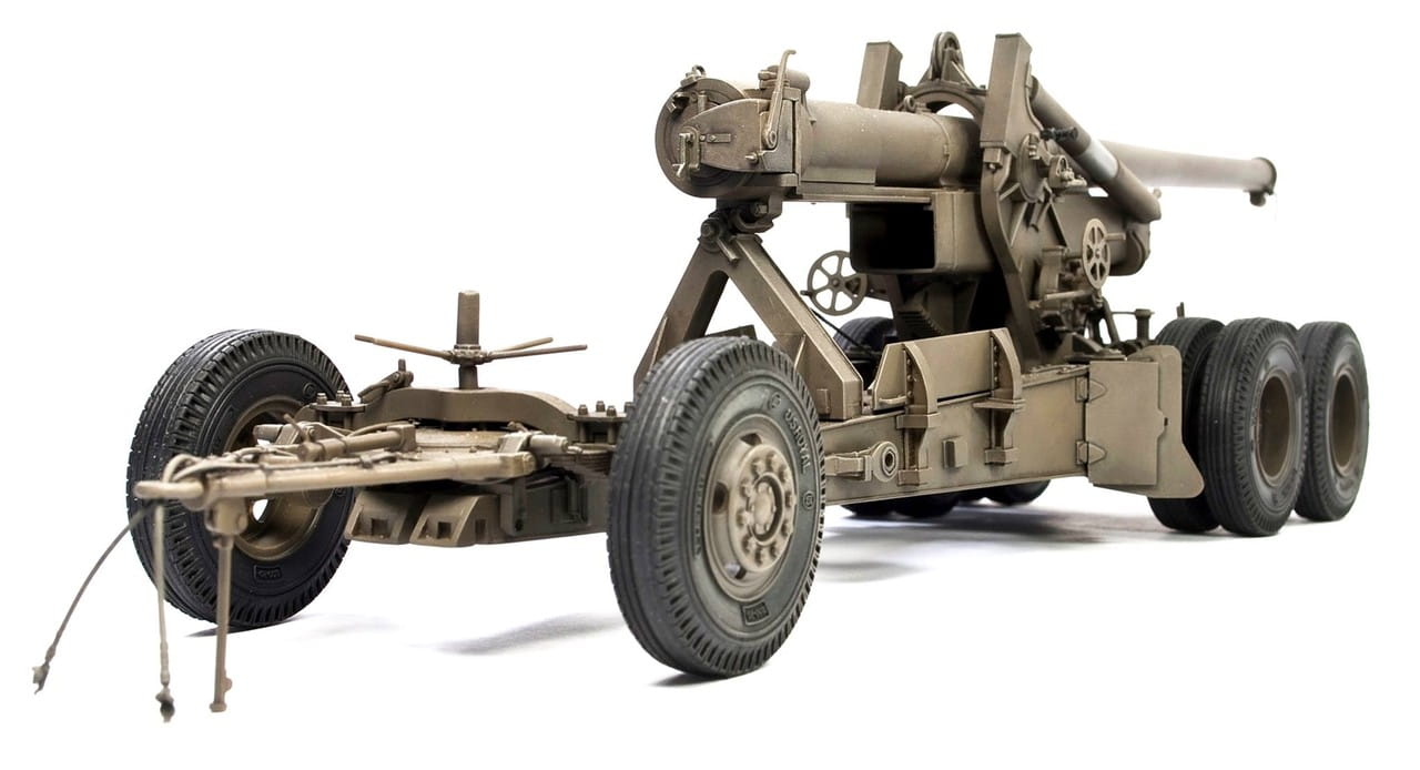 AFV Club-35295 M1A1 155mm Cannon Long Tom (4).jpg