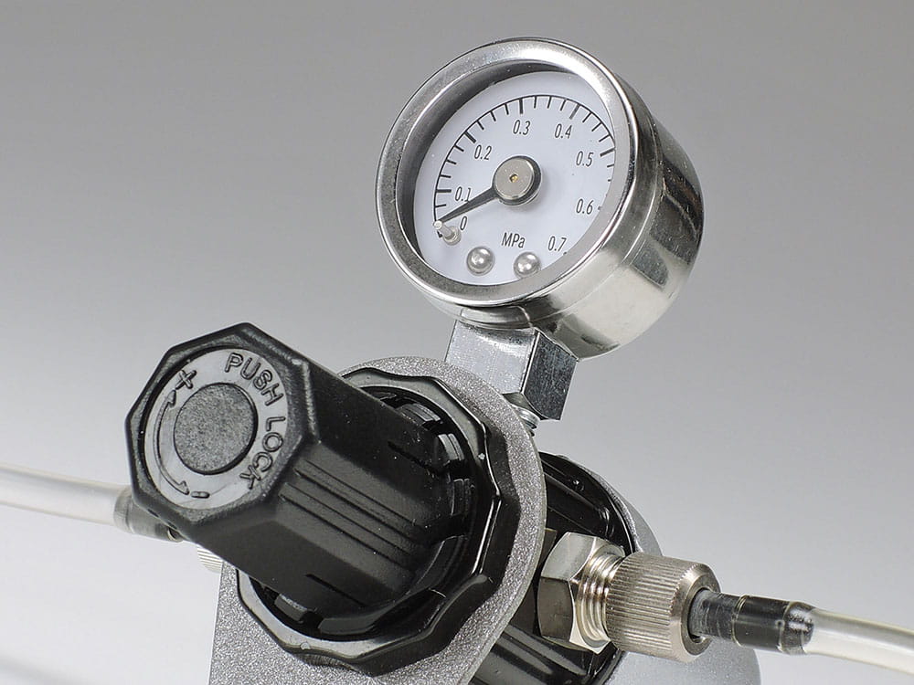 Tamiya-74565-regulator (2).jpg